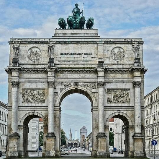 DÍA 13 PRAGA • MÚNICH (Jueves) - Munich