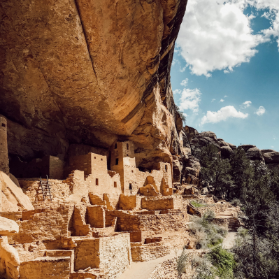 Le antiche abitazioni Pueblo di Mesa Verde, Patrimonio UNESCO - Parco nazionale di Yosemite CA