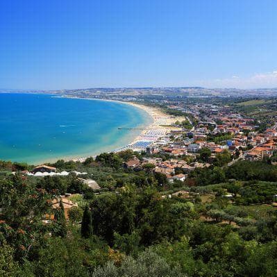 Panoramica della costa dei trabocchi da Fossacesia fino a Vasto - Costa Trabocchi