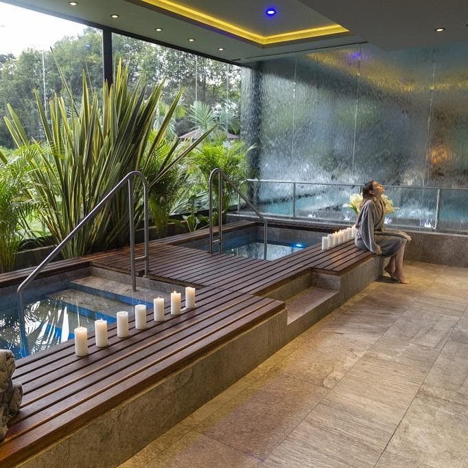 Día 1. Medellín - Hidromasaje - Medellín