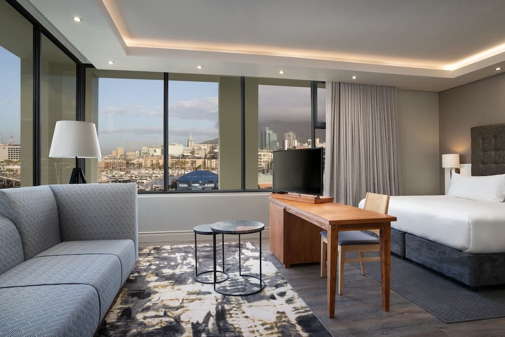 Protea Hotel by Marriott Cape Town Waterfront Breakwater Lodge