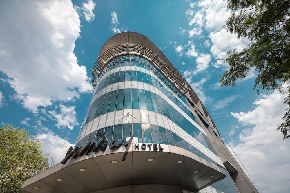 Hotel in Jaipur Near Hawa Mahal