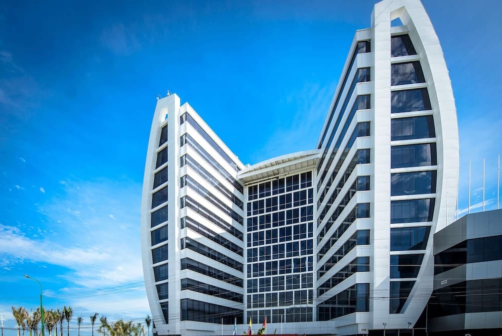 Wyndham Manta Sail Plaza Hotel & Convention Center