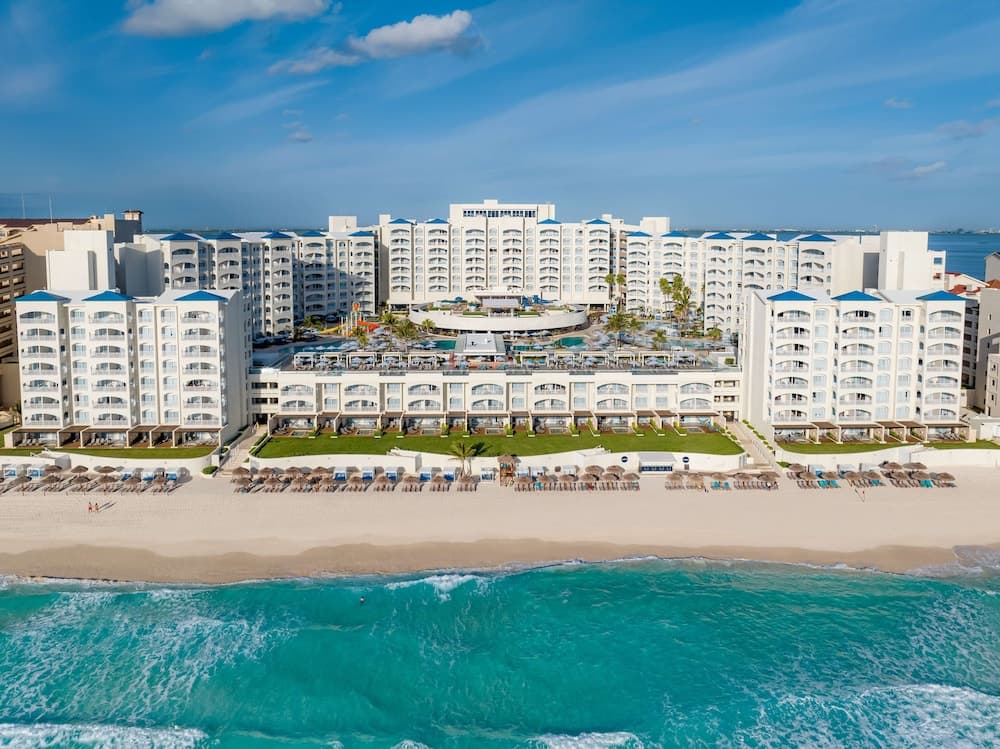 Hilton Cancun Mar Caribe All-Inclusive Resort