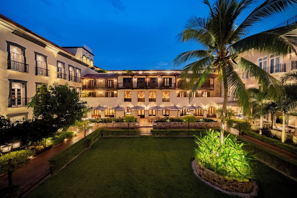 Hotel La Compañía Casco Antiguo