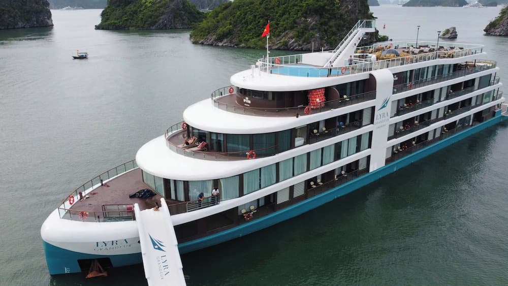 Halong CAPELLACRUISE - Member of Lyra Cruise Collection