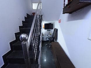 OYO 24714 Leela's Guest House