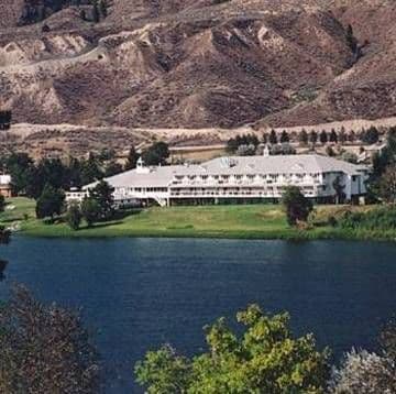 SOUTH THOMPSON INN & CONFERENCE CENTER