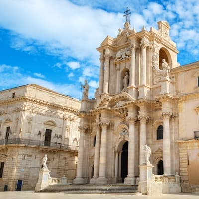 Guided Tour of Syracuse - سيراكوزا، صقلية