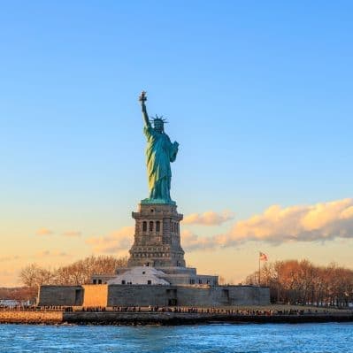 Scoprire Ellis e Liberty Island, simboli della storia e del sogno americano - New York NY