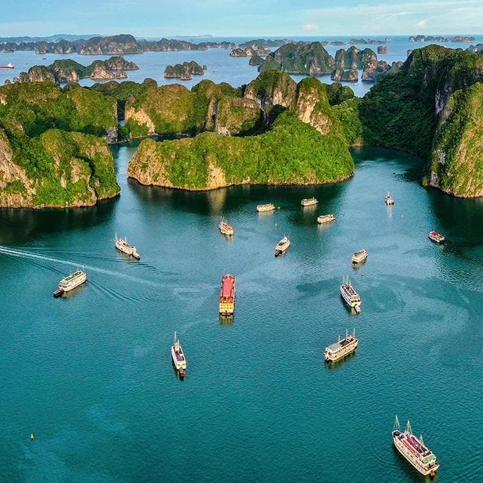 Escursione in barca da Dam Chuon, alla laguna di Tam Giang seguita dalla visita del cimitero An Bang (“città dei fantasmi”) - Hue