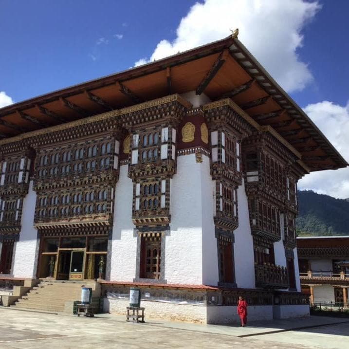 Il monastero Drametse Lhakhang e la danza dei taburi nga cham inserita dall’UNESCO tra i capolavori della tradizione orale e patrimonio inalienabile dell’Umanità - Mongar