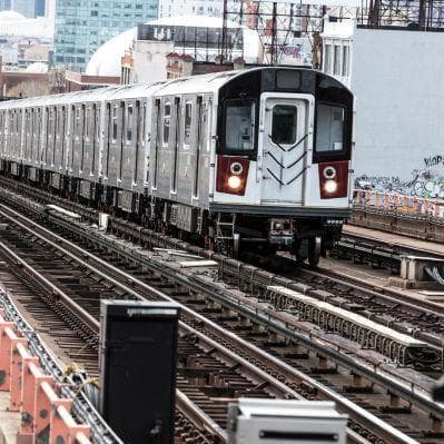 Immergersi nell’atmosfera newyorkese utilizzando i mezzi pubblici  - New York NY