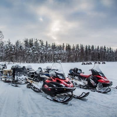 Safari in motoslitta con attività di pesca sul ghiaccio - Rovaniemi