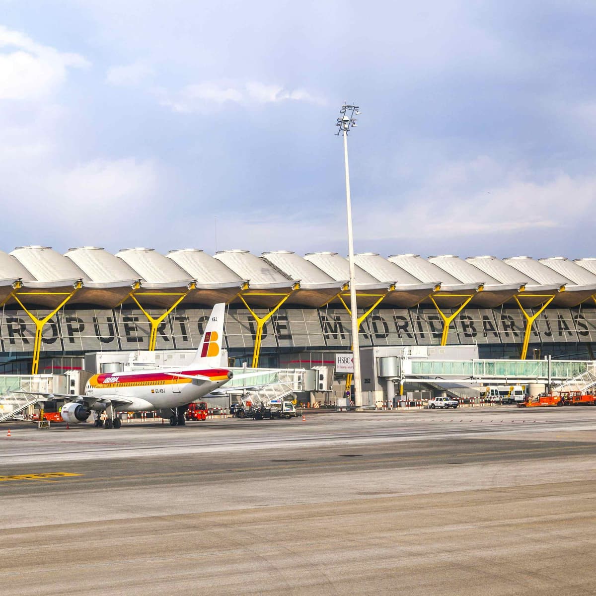 DÍA 1 AMÉRICA • MADRID (Sábado) - Madrid