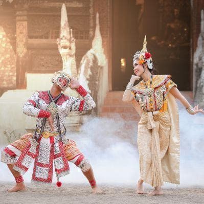 Assistere ad uno spettacolo di danze tradizionali  - Chiang Mai