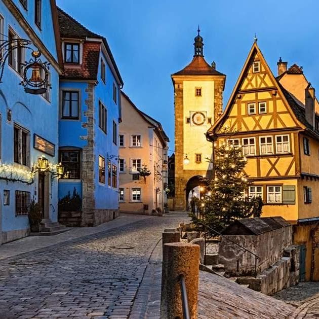 DÍA 11 FRANKFURT • ROTEMBURGO • PRAGA (Martes) - Praga