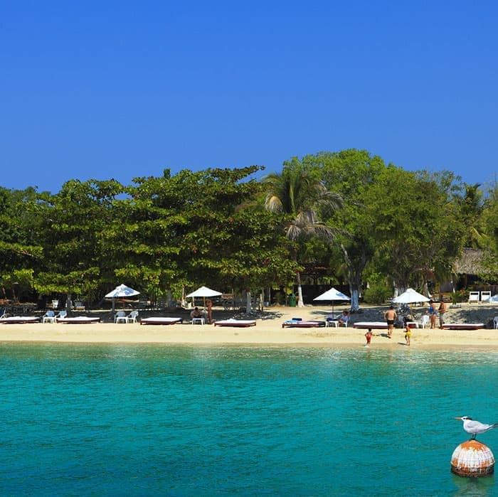 Day Pass At Isla Del Encanto In Islas Del Rosario From Cartagena + Buffet Lunch (Shared) - Cartagena de Indias