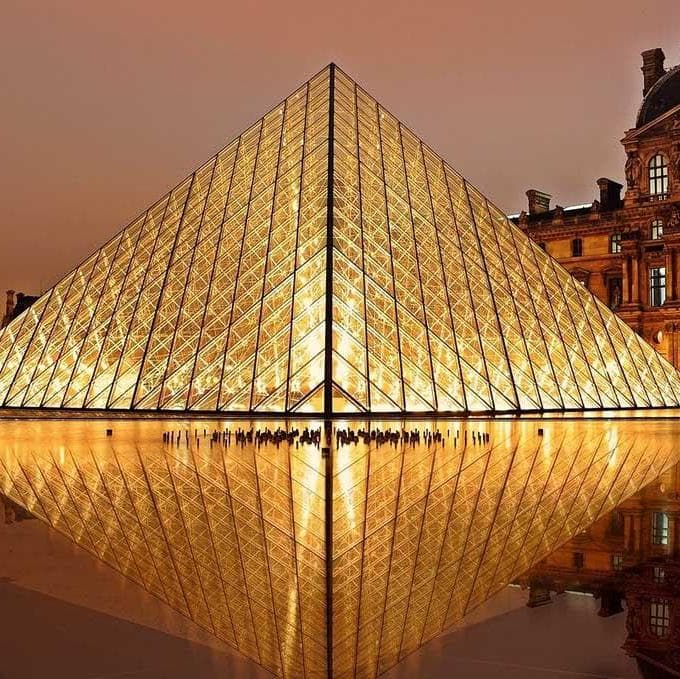 Día 12º: (jueves) PARÍS - Paris