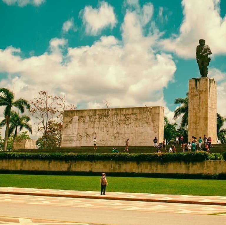 Visit to the Che Guevara Mausoleum and the Armored Train - Santa Clara