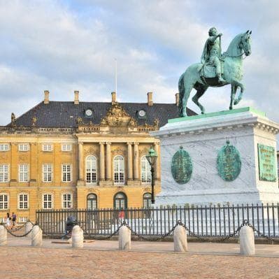 Il Palazzo di Amalienborg, residenza ufficiale dei Reali danesi - Copenhagen