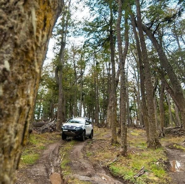  Lagos Off Road 4x4 Excursion: Extreme Nature Among Mountains and Secret Lakes - Ushuaia