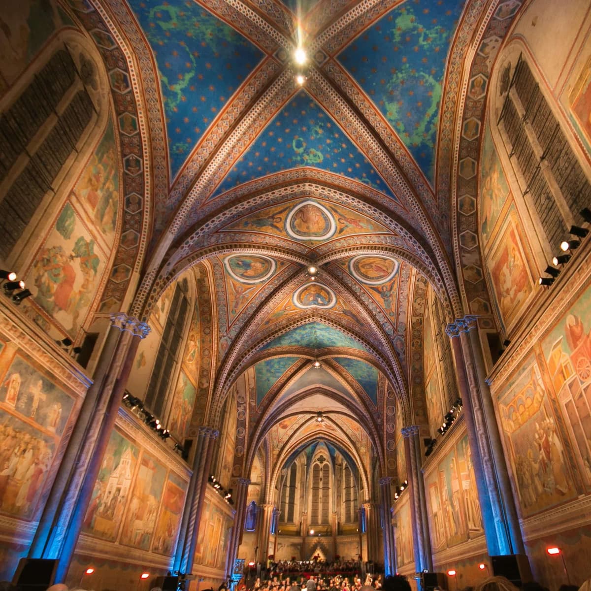 Assisi: A Haven of Spirituality and Timeless Beauty - Assís