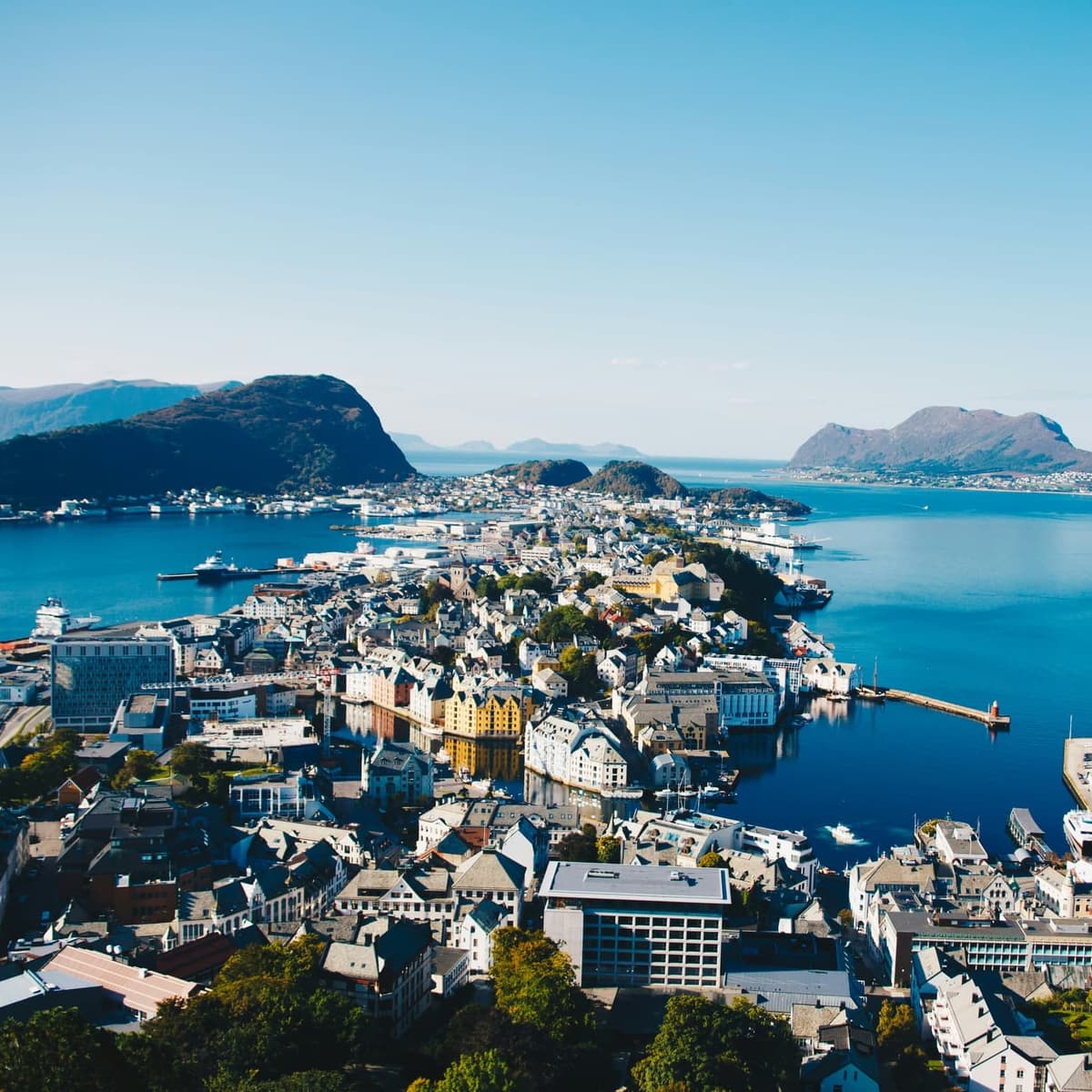 Shore Excursion Options  - Ålesund