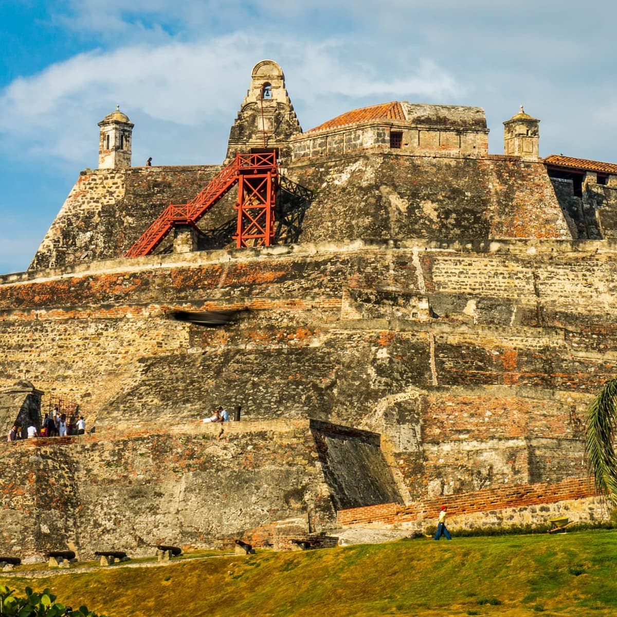 Cartagena City Tour + Castillo De San Felipe In The Morning (Shared) - Cartagena de Indias