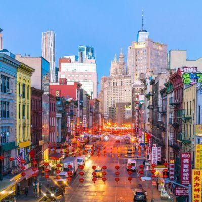 Esplorare i quartieri degli emigranti, come Chinatown e Little Italy - New York NY