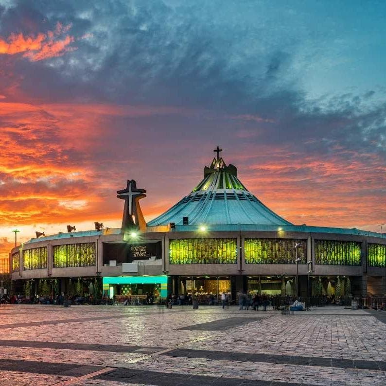 Pirámides de Teotihuacán & Basílica de Guadalupe - Ciudad de México