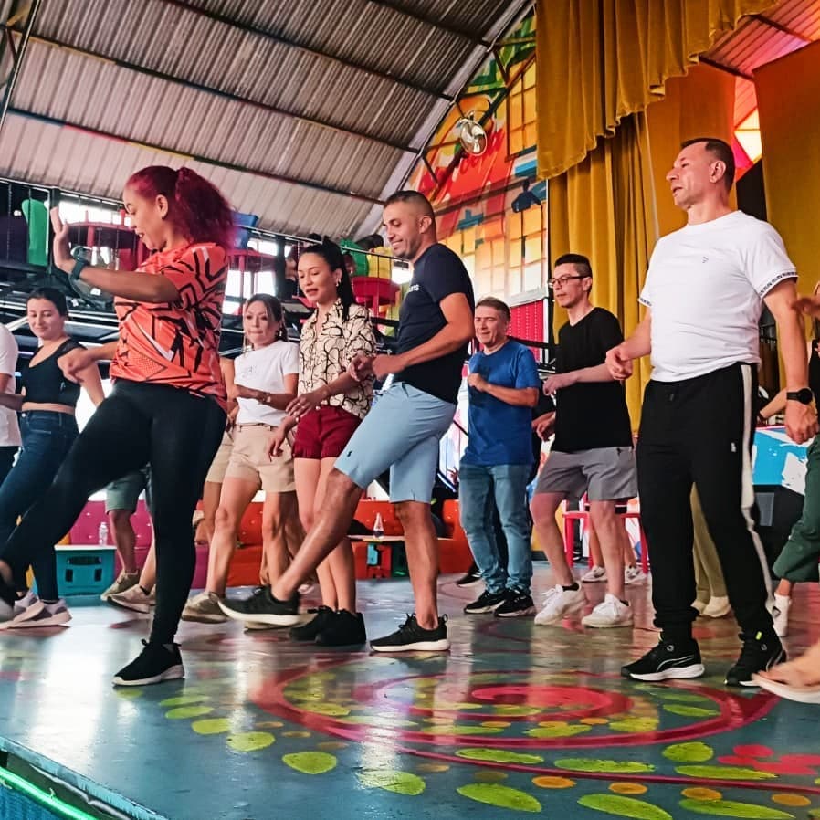  Caleña Salsa Class.  - Cali