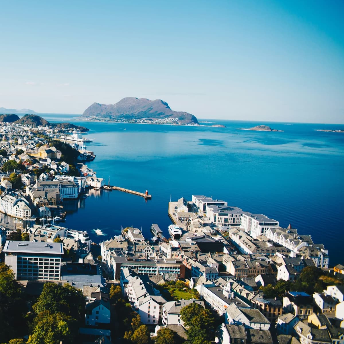 Shore Excursion Options  - Ålesund