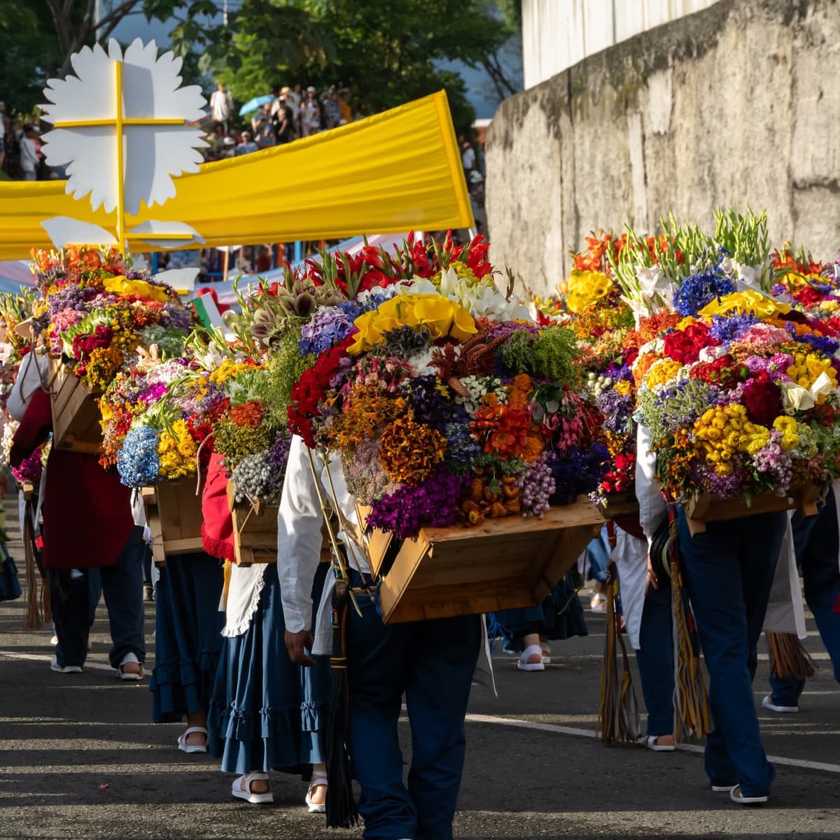Dia 3. Medellín – Excursão ao Grande Desfile dos Silleteros - Feira das Flores - Medellín