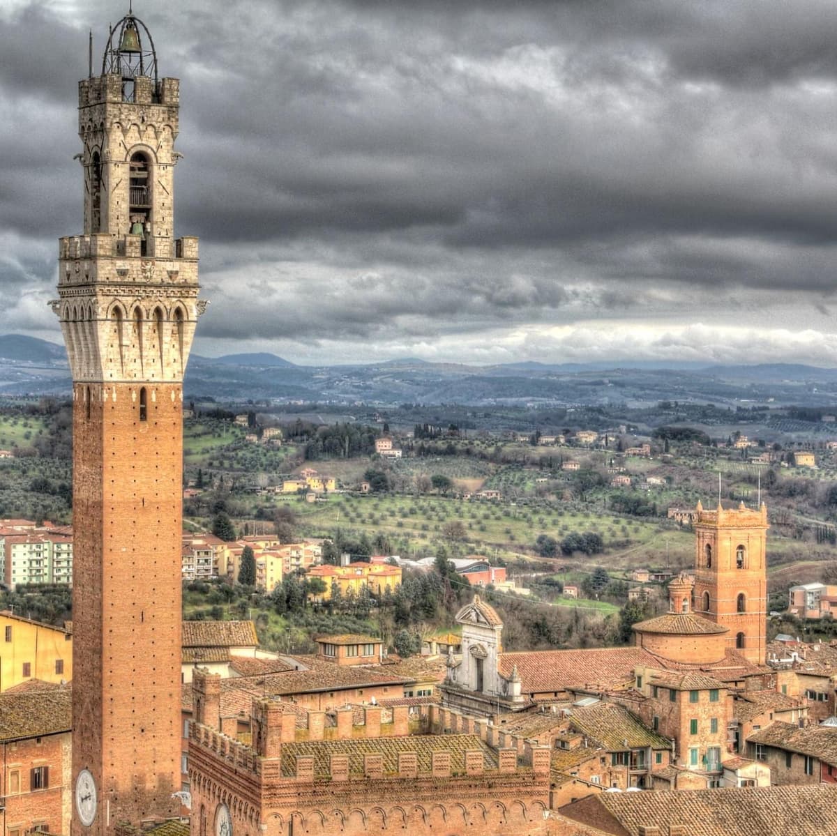 Walking Tour in Siena: breathing history - Siena