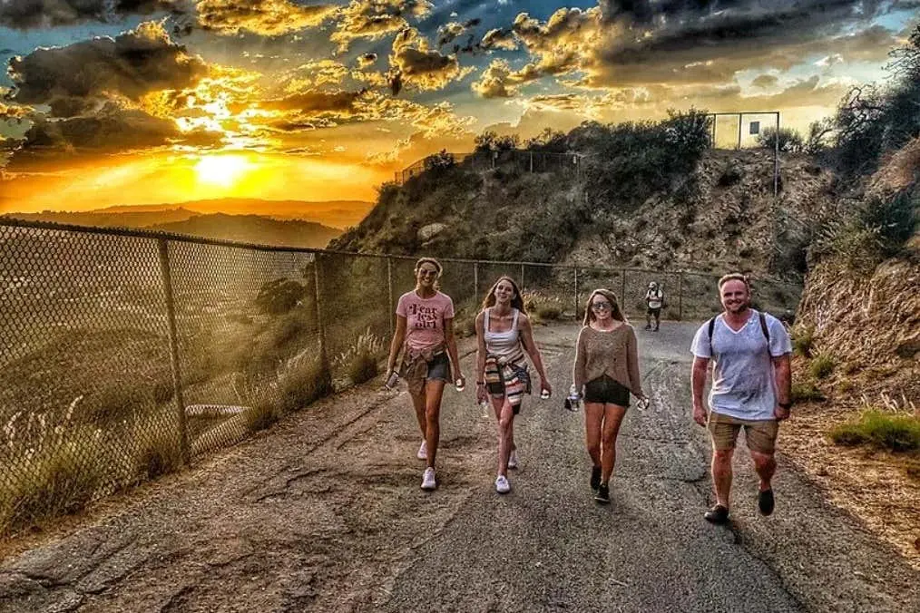 Senderismo hasta el cartel de Hollywood