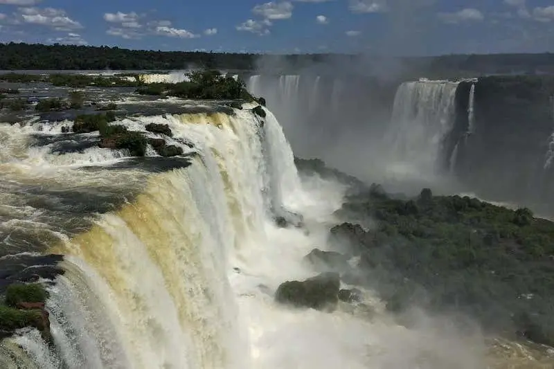 Iguazú Falls & Itaipú Dam Trip