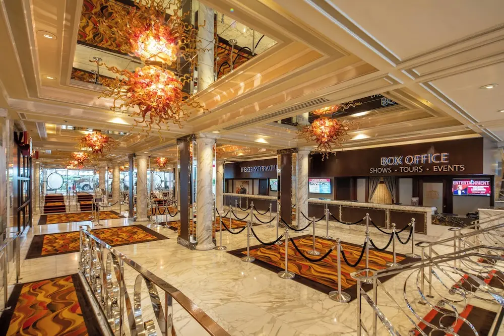 Golden Nugget Las Vegas Hotel & Casino