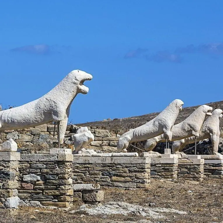 Excursion to the islands of Delos and Rhenia by traditional boat - Mykonos