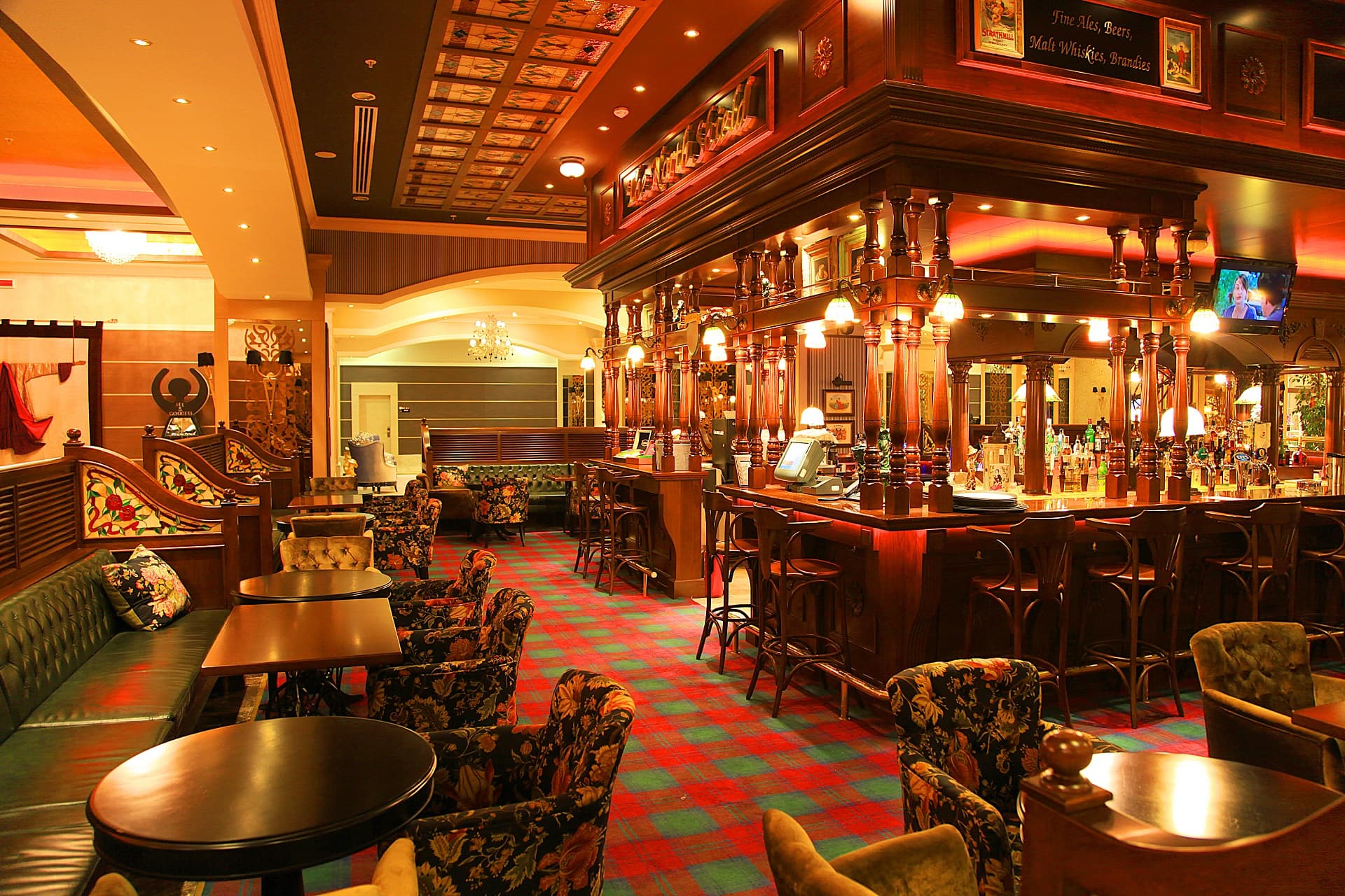 Cratos Premium Hotel Casino & SPA, 