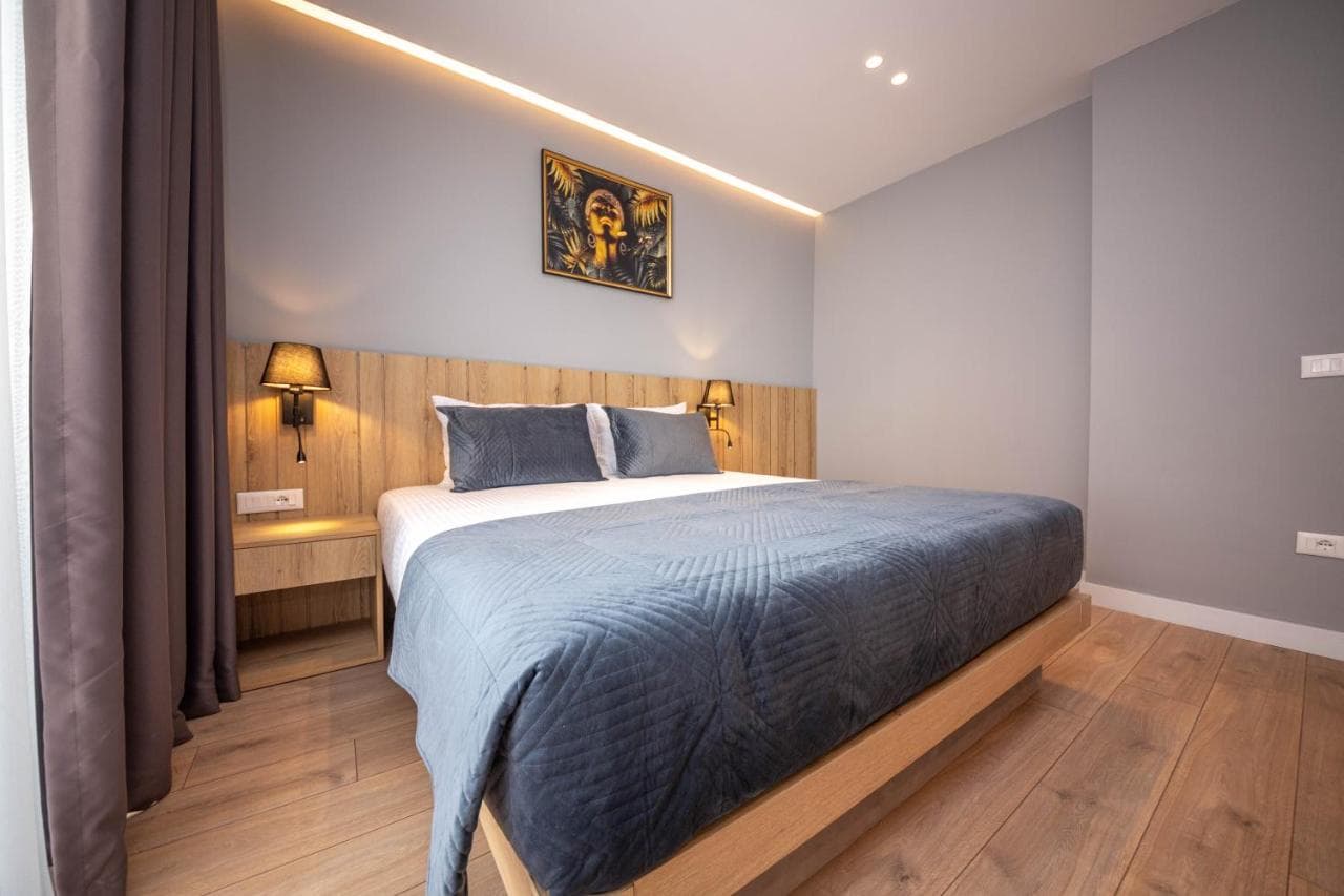 Azure Inn Hotel, Room