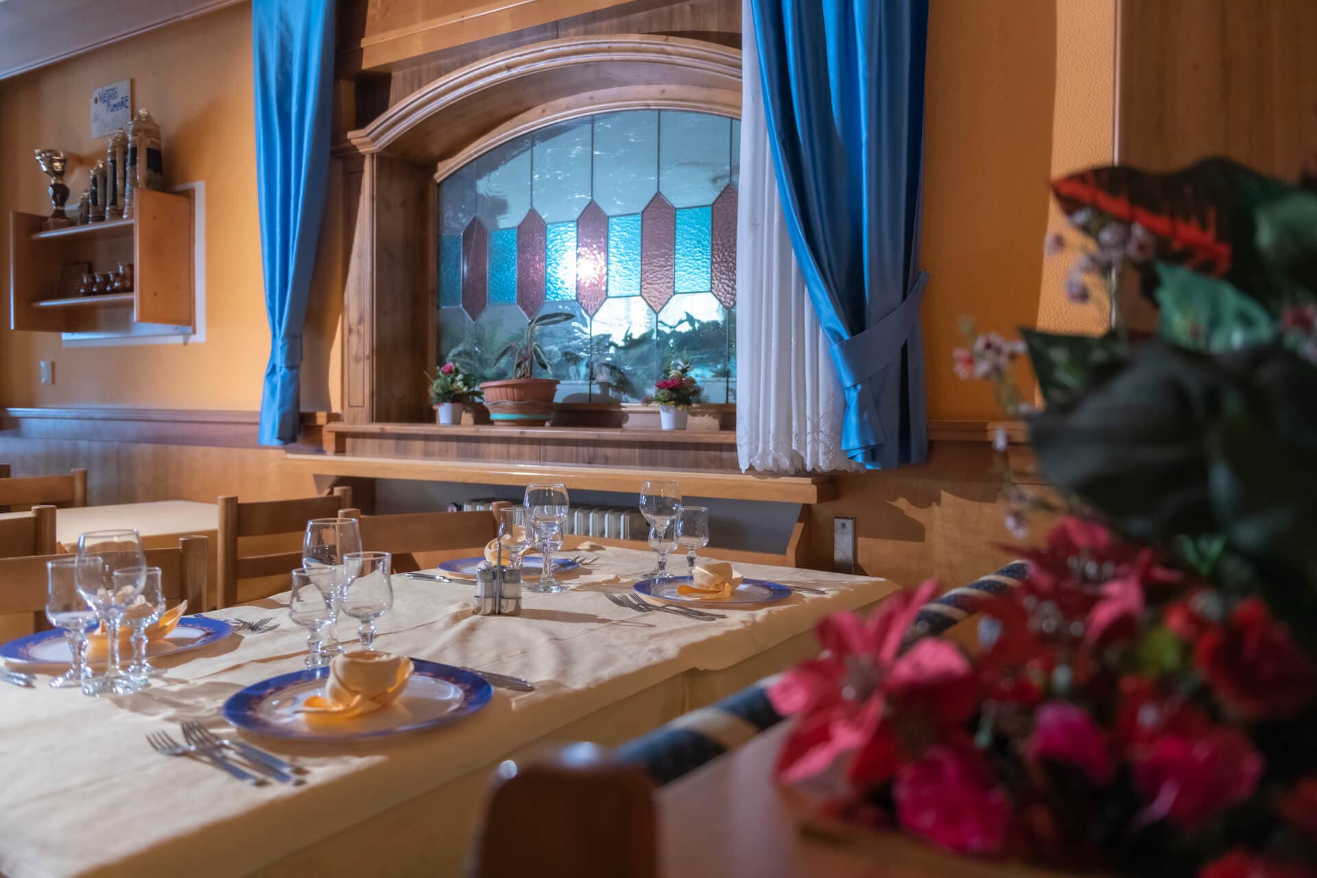 Hotel Negritella, Miscellaneous