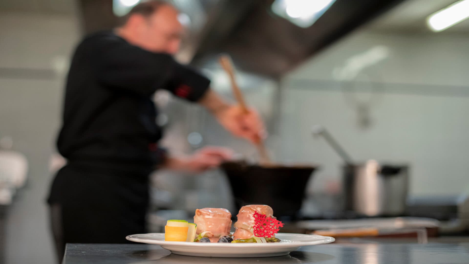 Hotel Negritella, Miscellaneous