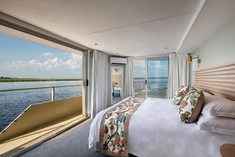 Zambezi Queen - 3 Night Package - FI - Suite 24 and 26 & Activities - ZAR