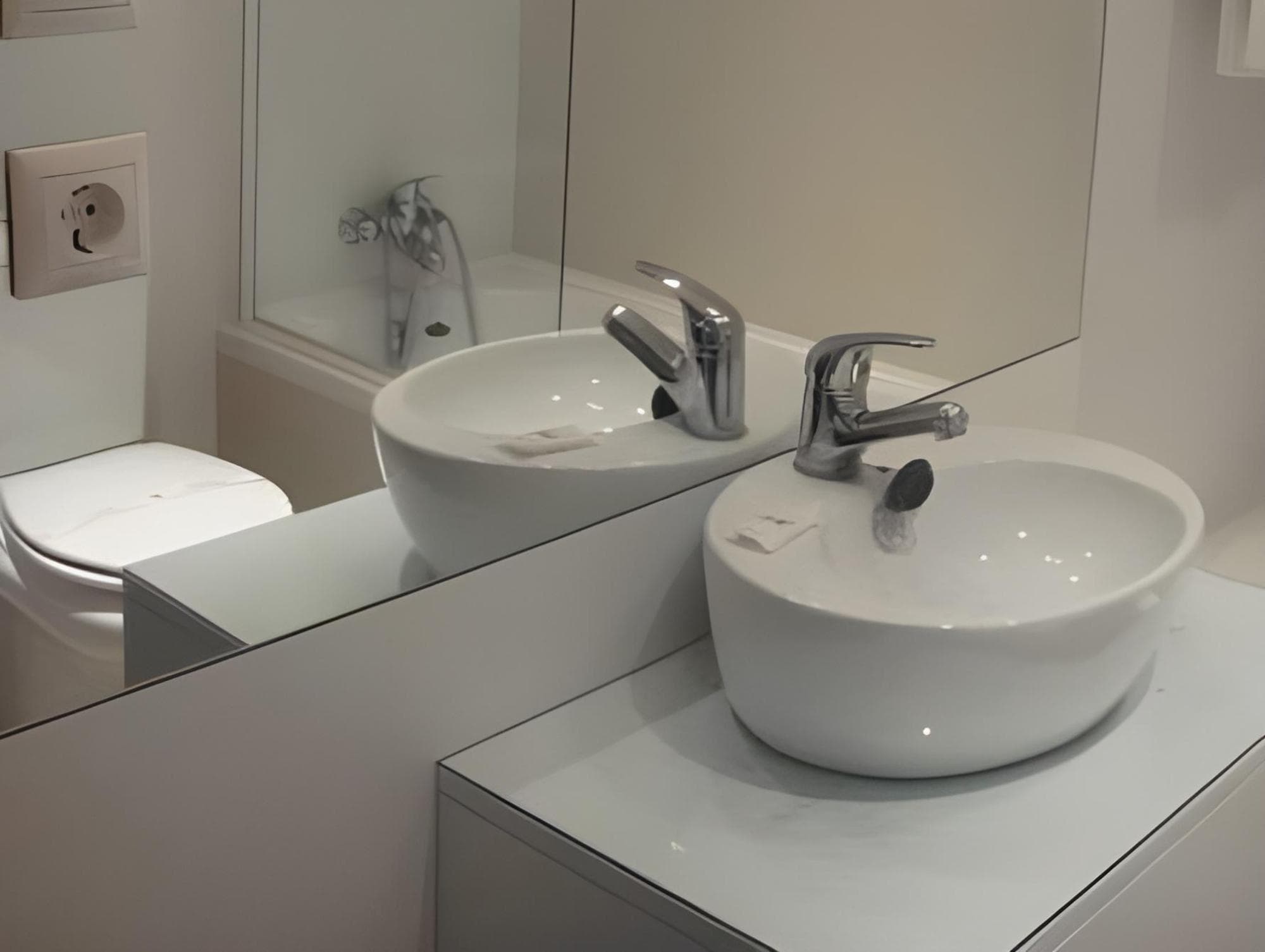 PAREDES DESIGN HOTEL, 