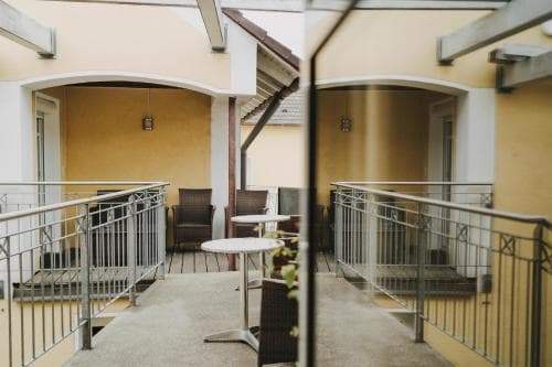 PENSION FUTTERKNECHT, 