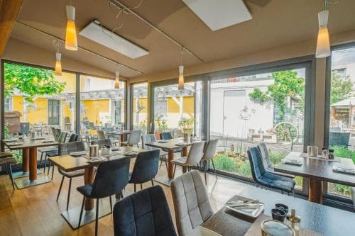 PENSION FUTTERKNECHT, 