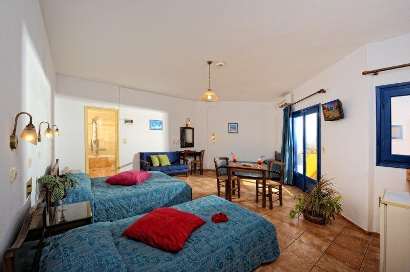 Aegean Sky, ROOM