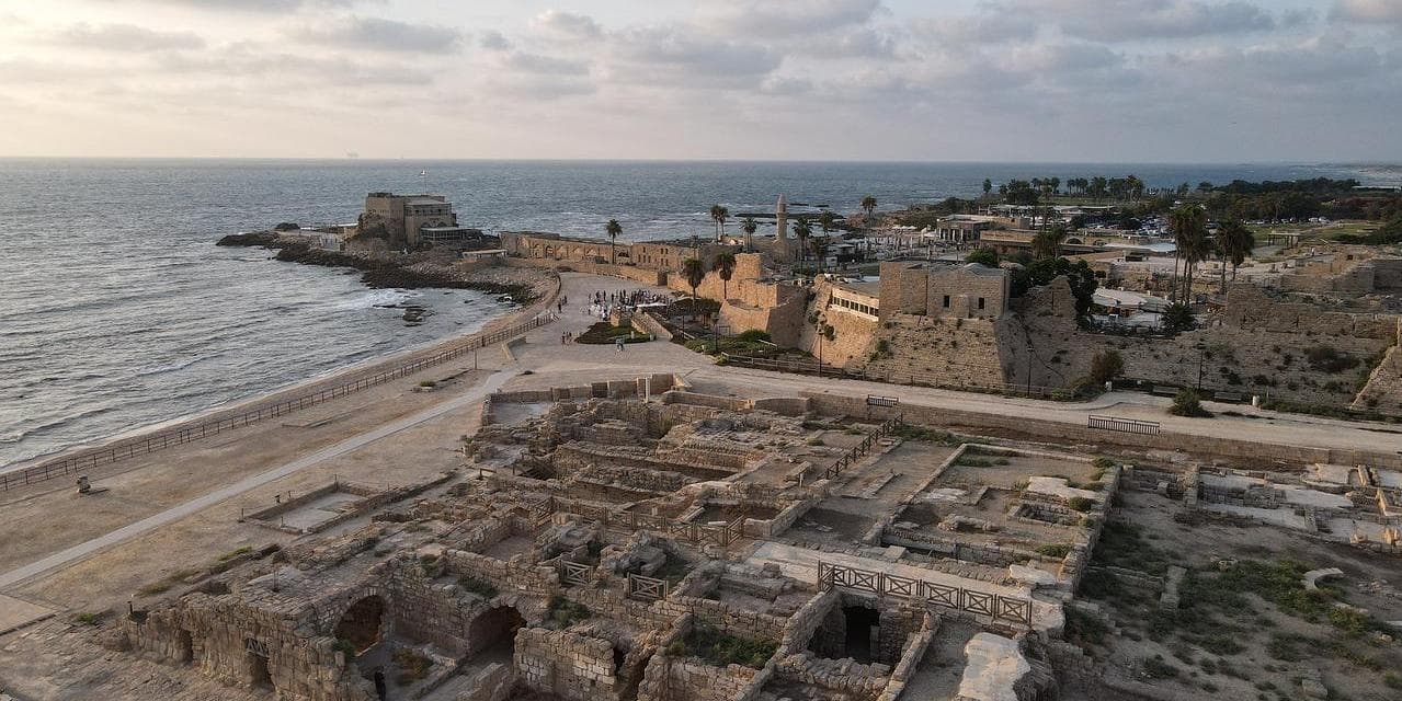 Día 6 | Viernes | HAIFA – CESÁREA – TEL AVIV  