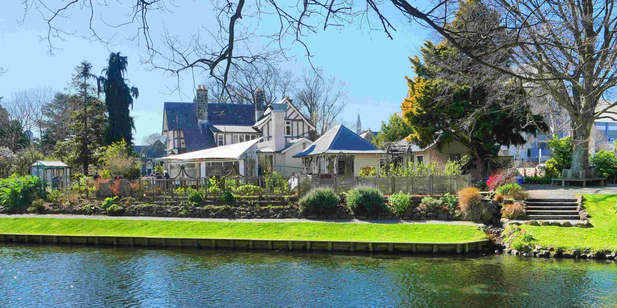 DÍA 2: EXPLORACIÓN DEL LAGO BRUNNER Y RELAX